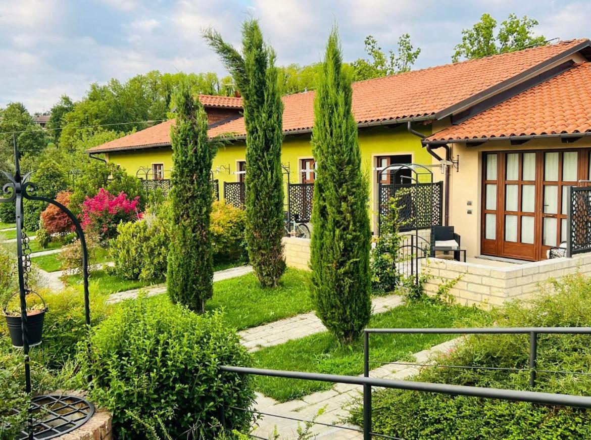 Agriturismo Da Mamma อัลบา ภายนอก รูปภาพ