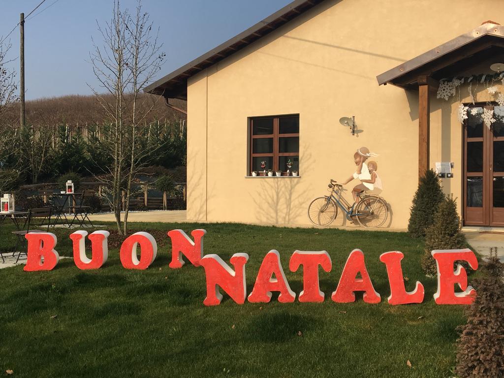 Agriturismo Da Mamma อัลบา ภายนอก รูปภาพ