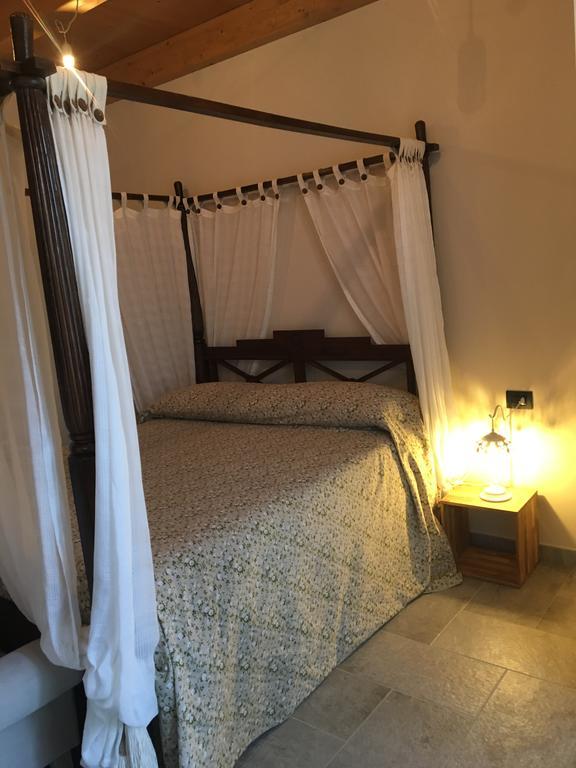 Agriturismo Da Mamma อัลบา ภายนอก รูปภาพ