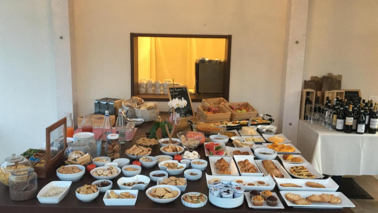 Agriturismo Da Mamma อัลบา ภายนอก รูปภาพ